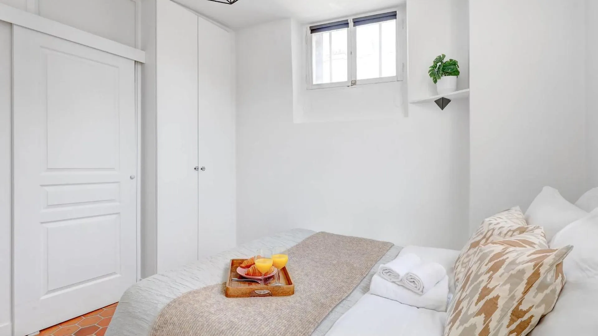 1Br Bastille & Marais & Place Des Vosges باريس